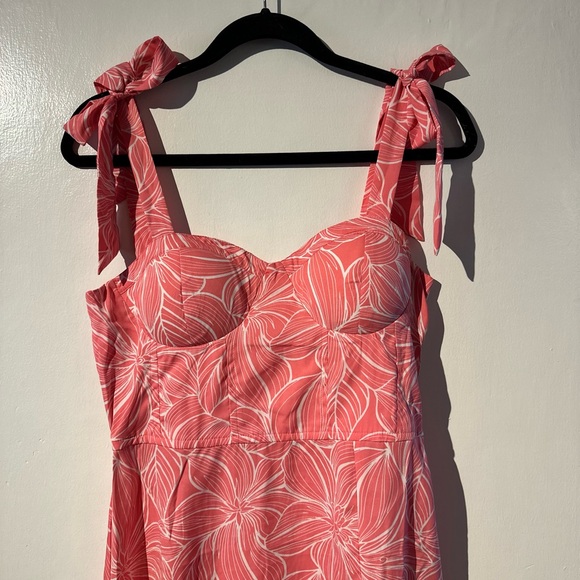 Beautiful romantic dress - Picture 4 of 4